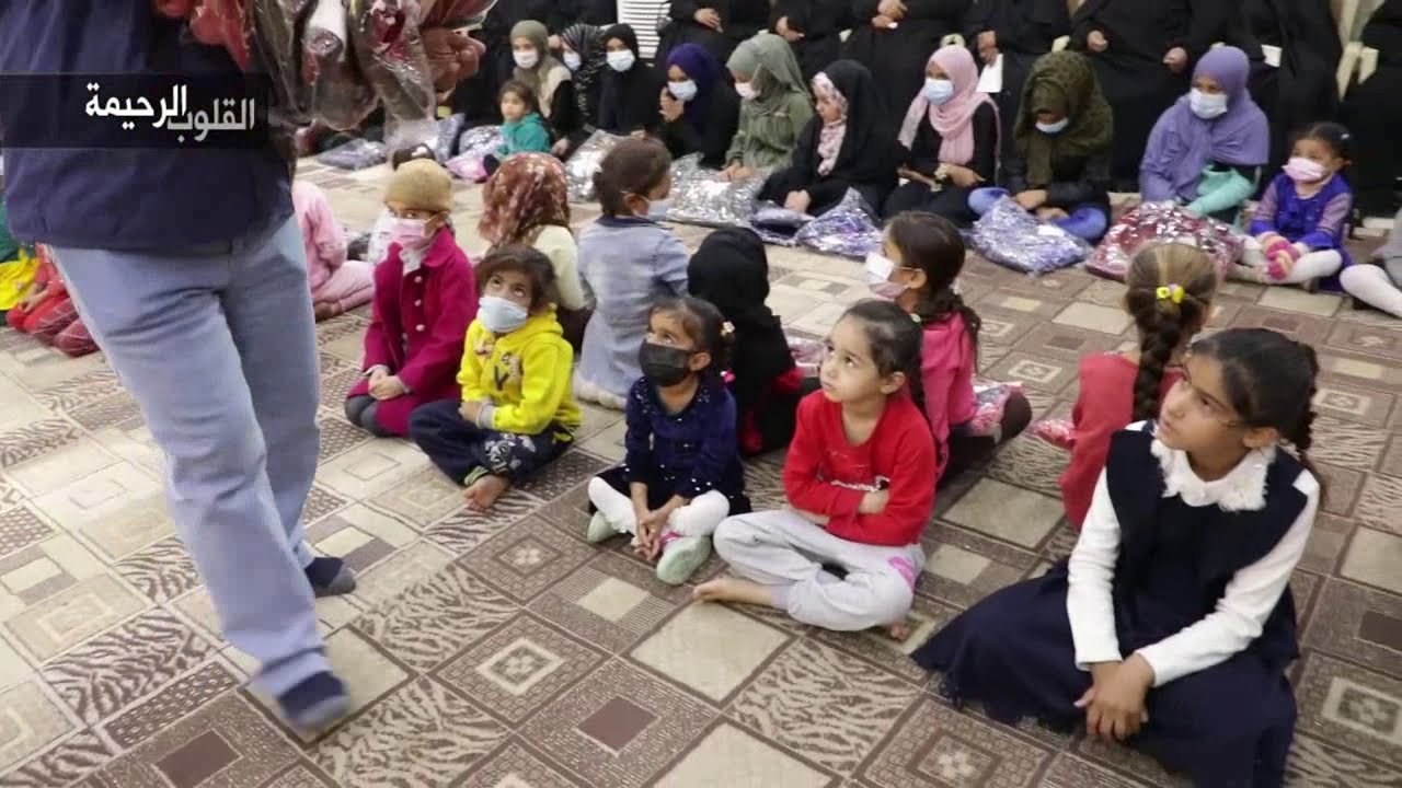 القلوب الرحيمة – الحلقة 358 – توزيع كسوة الشتاء و مبالغ مالية للايتام و المحتاجين